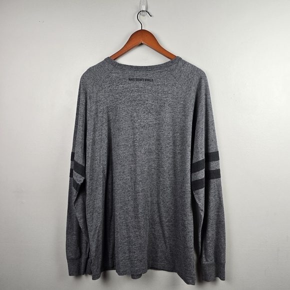 DISNEY PARKS Long Sleeve Tee Shirt Vintage Mickey Mouse Logo Gray Unisex XL - Picture 4 of 11